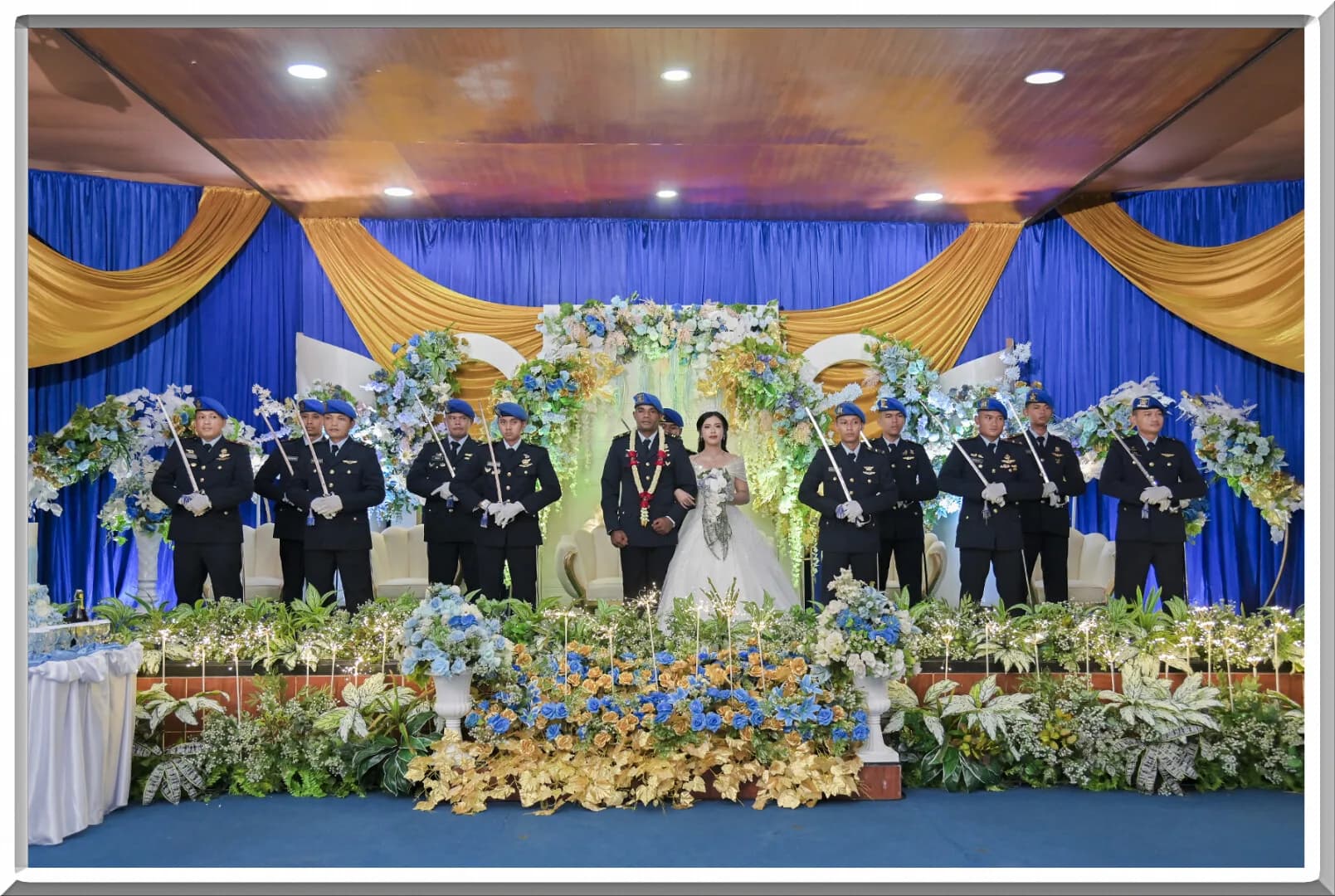 Pernikahan Protokoler — Upacara Pedang Pora
